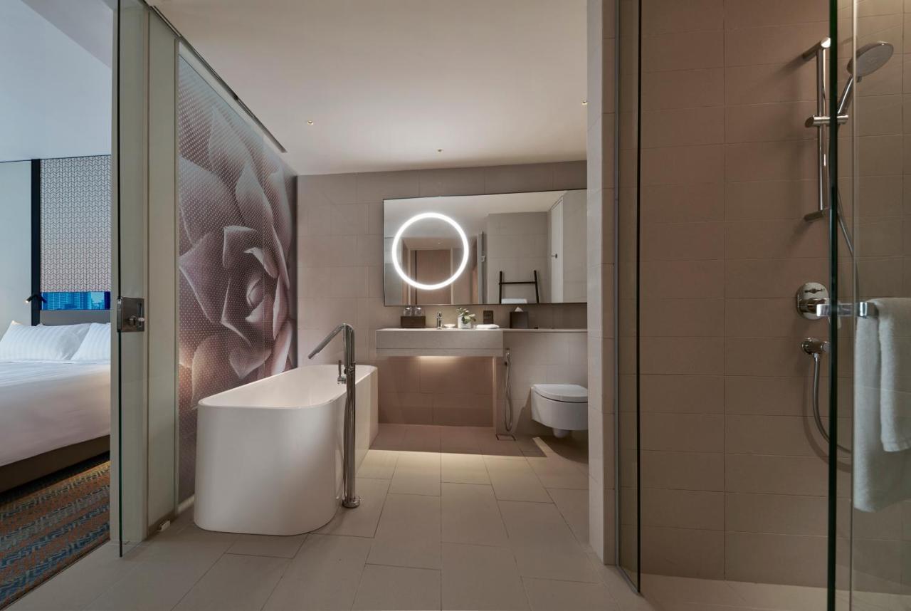 Amari Kuala Lumpur Otel Dış mekan fotoğraf Bathroom