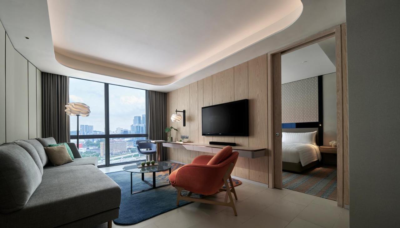 Amari Kuala Lumpur Otel Dış mekan fotoğraf A suite at the hotel