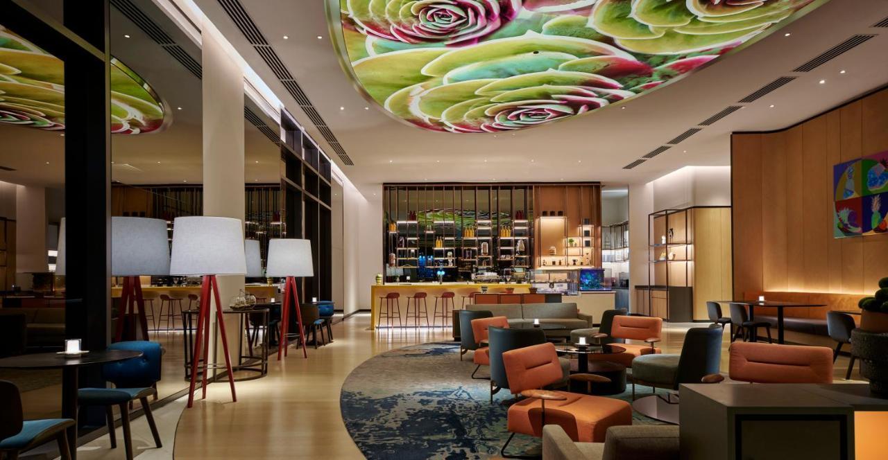 Amari Kuala Lumpur Otel Dış mekan fotoğraf The lobby of the hotel
